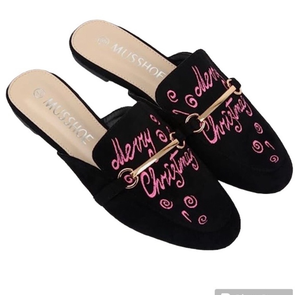 NWT MUSSHOE Merry Christmas Slip On Mules for Women Flats Black/Pink